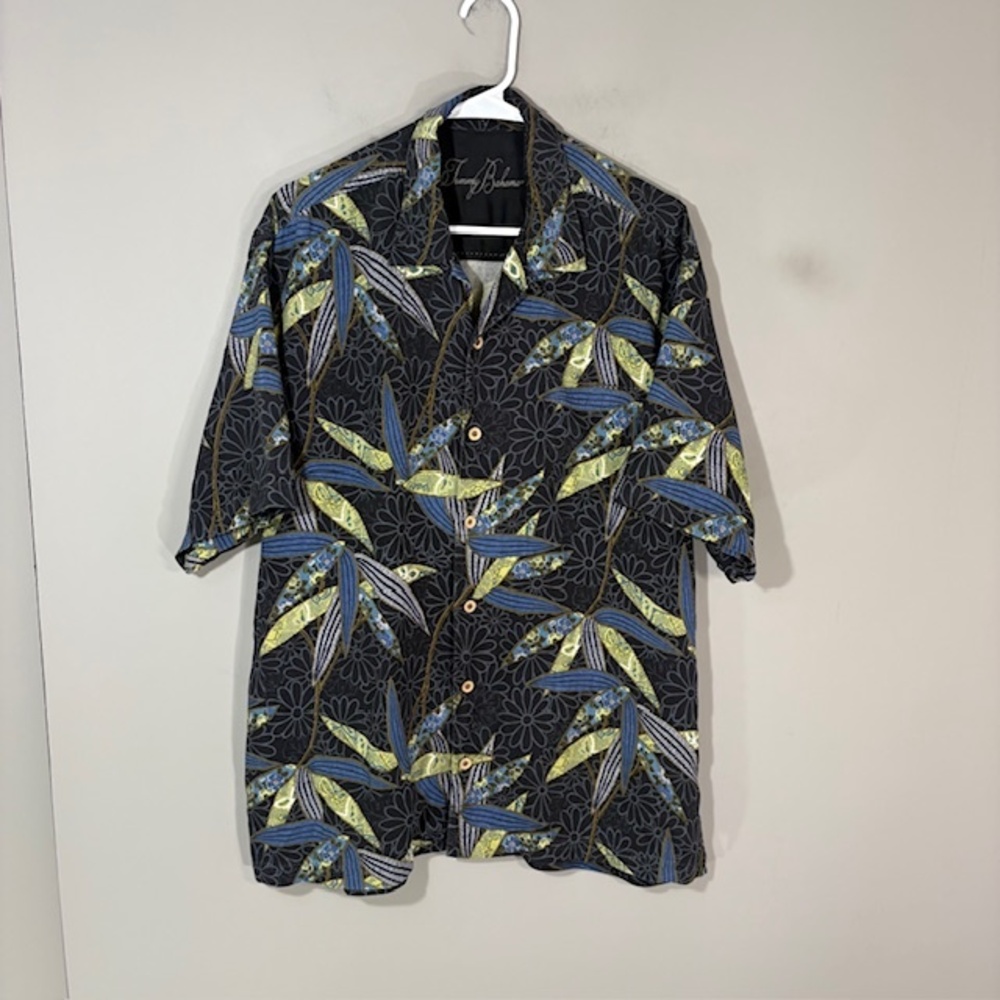 Tommy Bahama Shirt Mens Large Black Floral Silk Short Sleeve Button Up Hawaiian